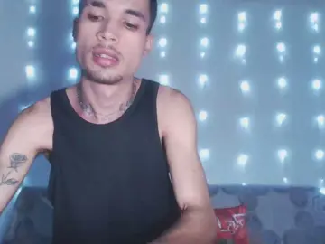 Cam4 Private Sex Chat of Elliot_Mont