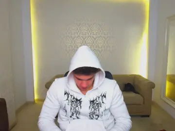 Cam4 Watch Live Sex Cams of MaxKaidenn