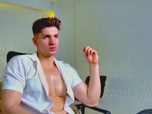 Cam4 Sex Cam of MaxKaidenn