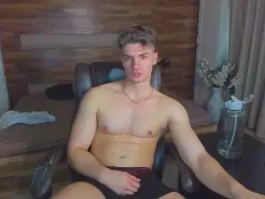 Cam4 Live Sex of MaxKaidenn