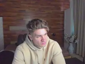 Cam4 Live Sex of MaxKaidenn