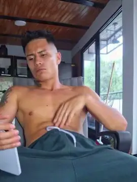 Cam4 Adult Video Chat of Clark_Jhonz