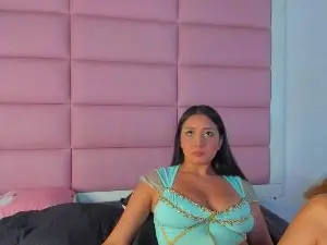 Cam4 Live Porn of AmaranttayLunay