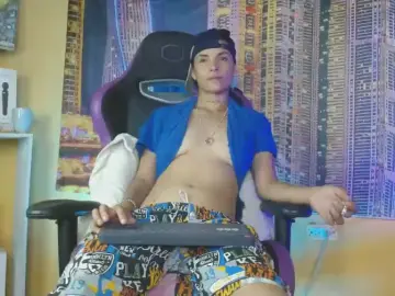 Cam4 Live Porn of Aron739