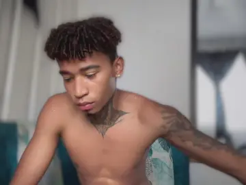 Cam4 Private Sex Chat of blackk_latino