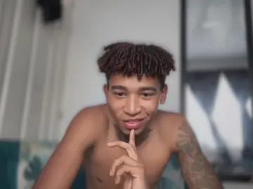 Cam4 Private Sex Chat of blackk_latino