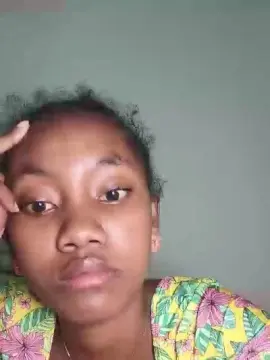 Cam4 Live Sex of tesha7