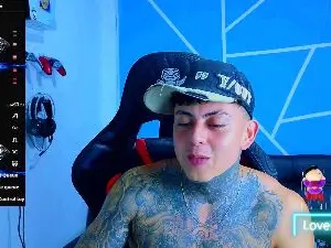 Cam4 Live Porn of Kevin_Sanchez