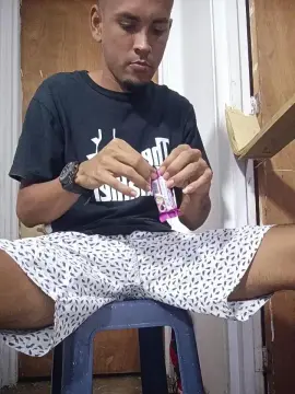 Cam4 Live Porn of Max_hardPig