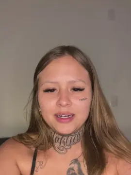 Cam4 Live Sex Cam of Latinamami