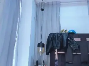 Cam4 Free Porn Cam of HunterHeat_