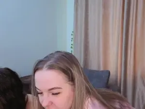 Cam4 Adult Video Chat of LonnieGallardo