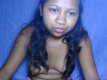 Cam4 Live Porn of elinah_xxx