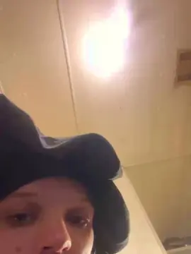 Cam4 Live Sex Cam of Firsttime_freak
