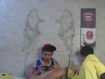 Cam4 Adult Webcam of alex_milo_kairo