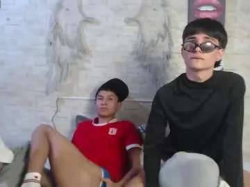 Cam4 Free Live Porn of alex_milo_kairo