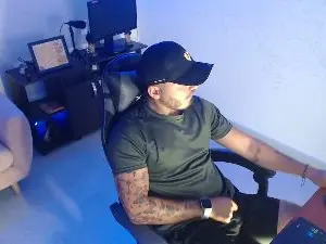 Cam4 Free Porn Cam of Thiago_420_