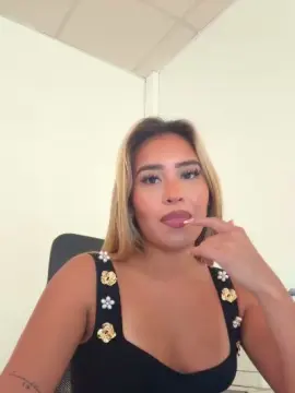 Cam4 Live Porn of justbribri01