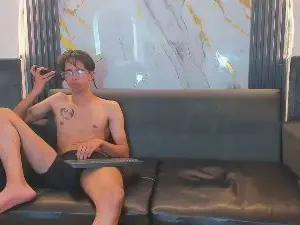 Cam4 Sex Cam of Andrew_stv