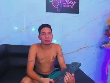 Cam4 Free Live Porn of Fashion_boys