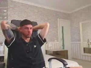 Cam4 Live Sex of JonahShaw