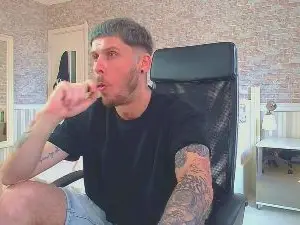 Cam4 Live Sex of JonahShaw