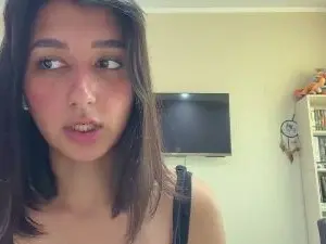 Cam4 Live Porn of YingPopichak