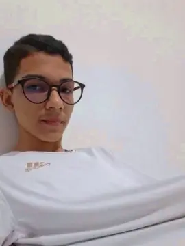 Cam4 Free Live Porn of PietroBianchii