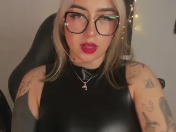 Cam4 Best Webcam of AnnikaVyxen_