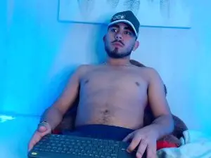 Cam4 Private Sex Chat of Michaell_twinkk