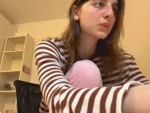 Cam4 Watch Live Sex Cams of BreanaHelmle