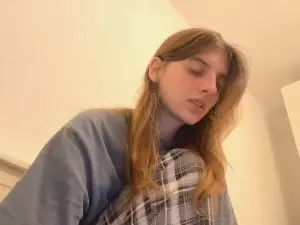 Cam4 Nude Webcam of BreanaHelmle