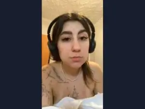 Cam4 Private Sex Chat of AileenAmiot