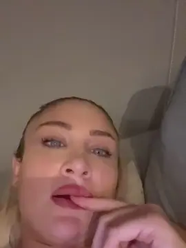 Cam4 Live Sex Cam of sex_kitten8