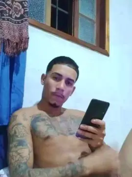 Cam4 Live Sex Cam of Gui_carioca7
