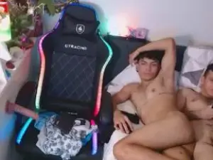 Cam4 Free Live Porn of kevinchan001