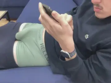 Cam4 Live Sex Cam of alex_gn37