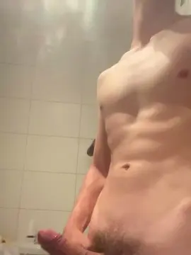 Cam4 Free Live Porn of freecumguy19