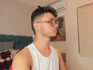 Cam4 Sex Cam of Alhan_Twink