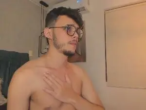 Cam4 Free Live Porn of Alhan_Twink