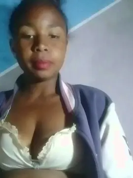 Cam4 Sex Chat of Larissa77