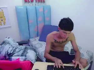 Cam4 Adult Webcams of Akyra_latin