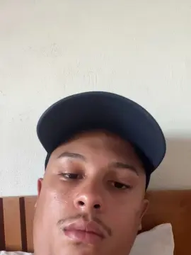 Cam4 Live Sex of Morenoyboy