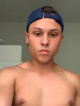 Cam4 Sex Cam of Morenoyboy