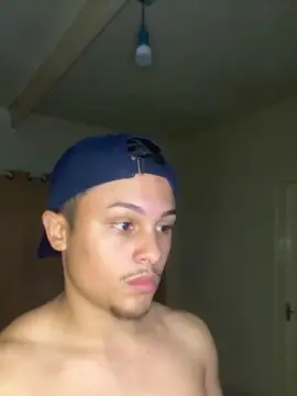 Cam4 Watch Live Sex Cams of Morenoyboy