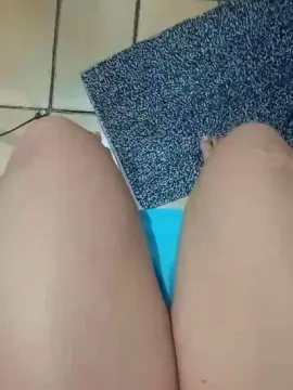 Cam4 Free Live Porn of madelicia9