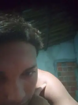 Cam4 Free Live Porn of Vini18cm_novin