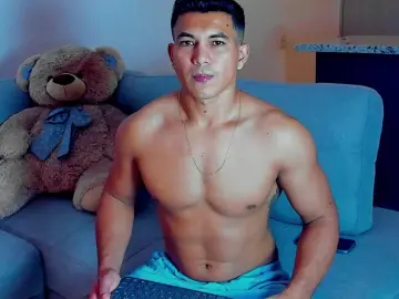 Cam4 Best live sex cam show of Max_Dior