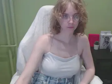 Cam4 Nude Webcam of Penny_Pleasure