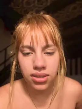 Cam4 Live Sex of Saritafer77